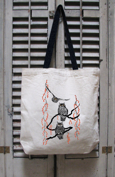 ... tote - vintage design HOOT - cotton canvas vintage owl theme tote bag