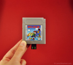 thenintendard:  lenadirscherl submitted: GAME BOY CARTRIDGE USB DRIVE This is the perfect combination to my Game Boy hard drive. &lt;3 It even fits into the cartridge slot on the back! Tools: Old Game Boy cartridge, new USB drive, screwdriver, hot-melt