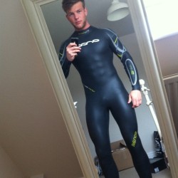 wetsuitlads:  Hot wetsuited instagram lad Was doing a search for wetsuit on instagram when I found this very sexy lad wearing a wetsuit! 
