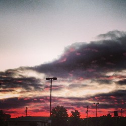 Fire in the sky. #cuethedeeppurple #sky #skyporn #clouds #cloudporn #beautiful #sunrise #dawn
