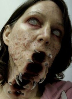 05-fubu:  therincrowd:  sixpenceee:  A compilation of creepy SFX halloween make-up. Here’s my first gif compilation.   These are faaaaantastic.  OMG 