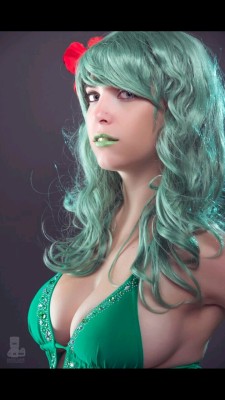 scumbagkeeks:  I remade my Rydia cosplay, here is a little sneak peak.  Photo by David Love Photography Cosplay by Keeks Cosplay 