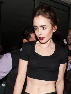 kxnye-west:  blvckstreet:  orqid:  relaxhing:  lahzy:  kuava:  lovelyloona:  daily&ndash;celebs: 8/19/13 - Lily Collins out in London.  biggest girl crush Lily Collins  abs  lily my baby  fave  too perf  BLVCKSTREET  ~