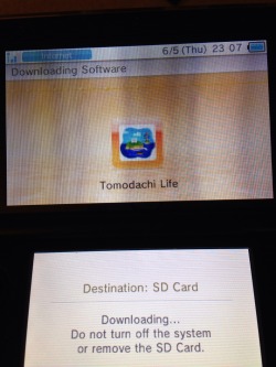 TOMODACHI LIFE IS OUT YAAAAAY!   I wish they had left the same sex marriage bug in the US release too tho&hellip;
