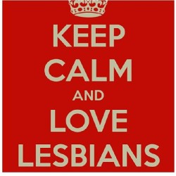 Repost @gaysmiles #lesbians #nyclesbians