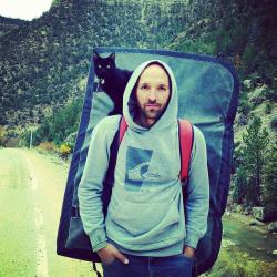 catsbeaversandducks:  My Adopted Cat Is The Best Climbing Partner Ever Most pet cats will become timid or defensive when outdoors, but not Millie – after being adopted by her mountain-climbing owner Craig Armstrong, Millie has become a feline hiking