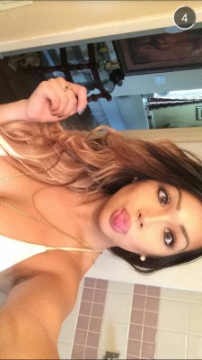 Kaceylynn Vaughn Snapchat: xkveezy 