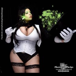 Jessy Roman @msromann showing her love of Zatanna!! #witch #zatanna #dccomics  #cosplay #cosplayer #comicon  #puertorican #sexy #catalog #dress #swagger #slinksquad #manikmag  #hips #imnoangel  #round #backside  #photosbyphelps  #halloweencostume #hallowe
