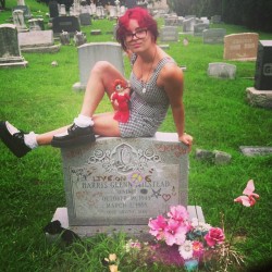 dawnweinerdawg:  Rest in peace to the filthiest person alive. &lt;3 #divine (at Divine’s Grave)  Hell yeah baby girl. 