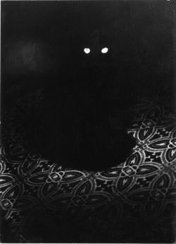 undr:  Brassaï, “Le chat” (The cat), Paris de Jour, 1945 Thanks to wonderfulambiguity