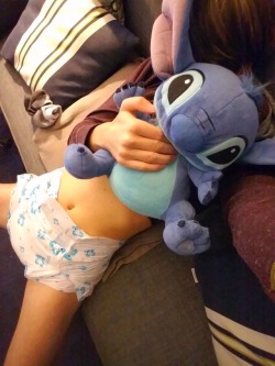 paddedtwinkstar:  What a great surprise in the mail today!! Awesocute diapers!!! Feeling super babyish today!! Look at the wittle blue teddy bears hehe