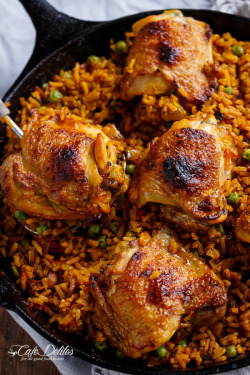 do-not-touch-my-food:  Spanish Chicken and Rice  Oooo yummy