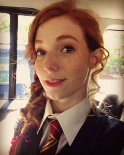 razuberri:  #SelfieSunday with me all done up as Lily Evans ⭐️