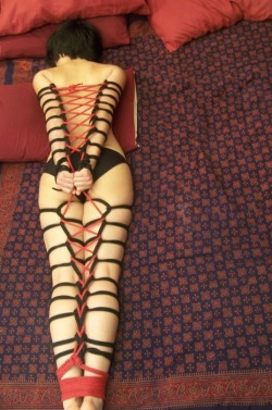 subtextualkate:  I love the idea of this. I find being tied up really relaxing, my mind drifts and eventually I’m just smiley and a bit away with the fairies and blissed out in a way that lasts for a little while afterwards. I can only imagine how long