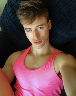 sugarboytoy:  my daddy suggested I go get lip fillers… I was a little hesitant at first, but when I came out of the office with huge pumped-up cocksucking lips I knew I made my daddy proud whenever I suck him off now he calls me his sexy toy, and if