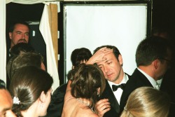 chasingspacey:  Kevin Spacey backstage after winning his Oscar for American Beauty. He recalls the room spinning and presenter Dianne Wiest telling him to “just breathe.” 