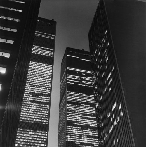 cutbuster:  world trade center at night, 1976photo peter hujar