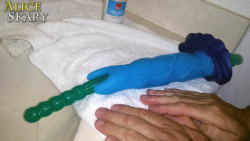 aliceskary:My Splorch ovipositor egg laying dildo by PrimalHardwere is stuffed with a firm enema nozzle from SiliconeNozzles.com to give it some stiffness to use for fucking without eggs in it…  Perfectly versatile toy!   [Video here].  