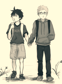 mypabulousscarf:  who grabbed the other’s hand first?? who knows hahah it was tsukki