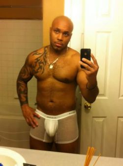 bigboimarc:  A Tatted Sexi Daddy…..Bald head is a major PLUS!!! 