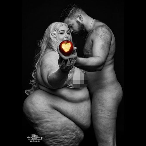 Plus model  and fashion iconist  @theviviennerose  along with Broadway actor and body positive supporter @keithwebb   created  viral photo project  for body positive imagery and  sensuality. Thank you for choosing me as your photographer.  #photosbyphelps