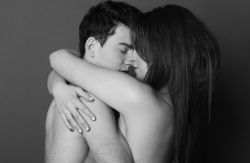 crazykissing:  sex / love / romance blog // insane sex facts