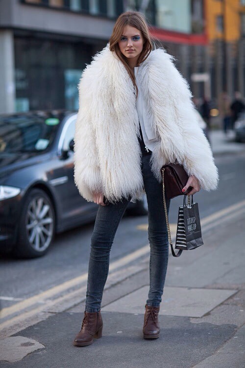 Fur coat dandy