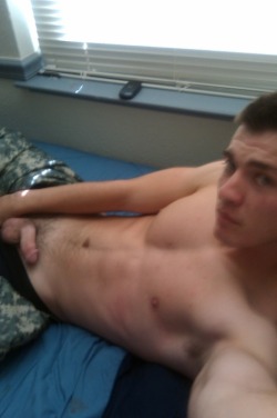 biblogdude:  Military dick is always welcome in my mouth! straightalphamen:  Hot military boy!   