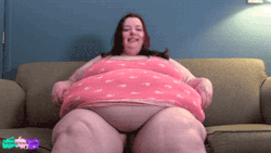 hotfattygirl:  Your girlfriend Pleasantly Plump has gained a few hundred pounds since she started dating you and she loves it, but she doesn’t feel like she’s as fat as she could be. She has secretly been wanting to gain to a rather extreme weight.