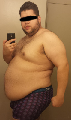 bigk9da:  #TummyTuesday Hope you voted for fat raccoons to get fatter (I think that was on the ballot this year…) 