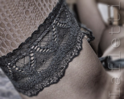 lafletti:  dettagli di eleganza ed erotismo, ma anche di provata esperienza fotografica… La lingerie è indossata da Ines… 27 aprile 2019