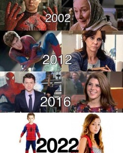 fuckyesdeadpool:  thefingerfuckingfemalefury:  dr-archeville:  thefingerfuckingfemalefury:  surprisebitch:  madmaxriemelt:  arsturbuther:  No  i’m weak.  im screaming!!  The Curious Case of May Parker   It’s happening in the cartoons, too: Aunt May