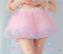 misamys:  Adorable little tutu skirts! Get 11% off by entering cute girl at checkout. 