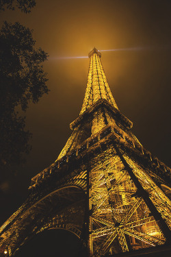 modernambition:  Eiffel Tower At Night | WF 