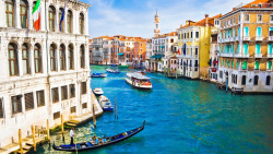i-traveltheworld:    Venice, Italy.❤️❤️❤️