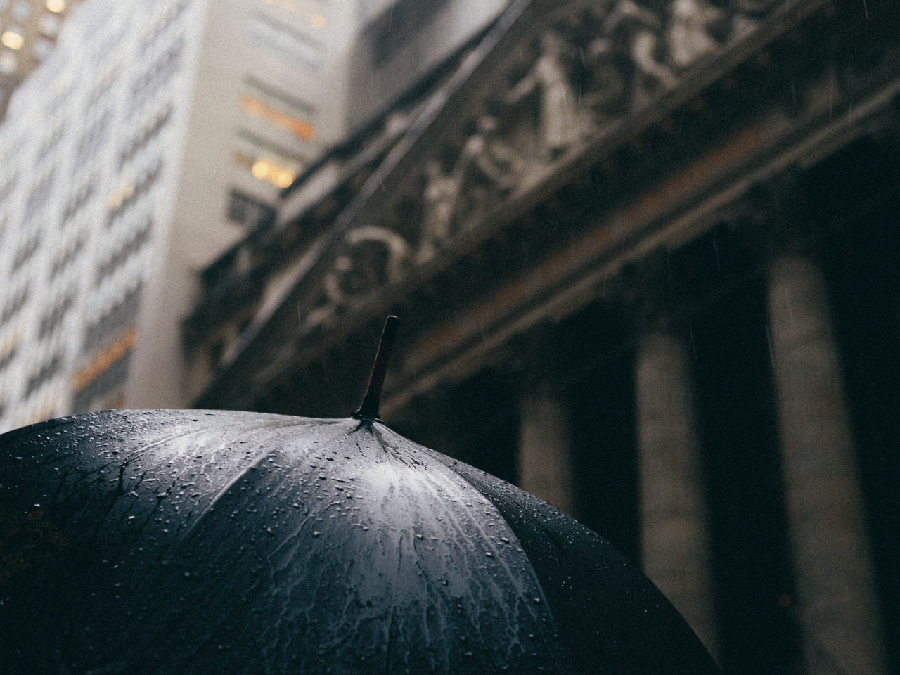 jvonoldershausen:

Rain soaked day - Financial District, NYC

jvonoldershausen.co
