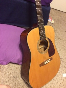 pleasantly-ginger-and-plump:  Got a guitar.