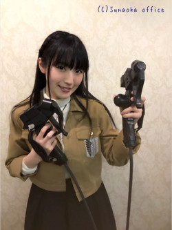 Ishikawa Yui (Seiyuu of Mikasa) shows off the 3DMG-inspired controllers of the Shingeki no Kyojin TEAM BATTLE arcade game at JAEPO 2017!  More on CAPCOM x SnK collaborations ||  Shingeki no Kyojin News &amp; Updates  