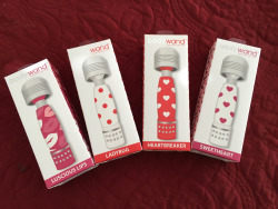 toydirty:  ♥ ♥ ♥  TOYDIRTY GIVEAWAY !!!!!!! ♥ ♥ ♥ FREE MINI BODYWANDS ~ from my adult toy store ToyDirtyIn celebration of creating this new, official blog for my store I’m going to start doing monthly giveaways.   *The winner gets one