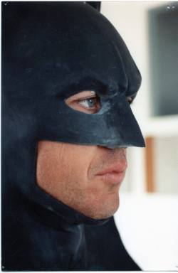 geekrest:  Test fitting of the Batman Returns cowl on Michael Keaton back in 1992. 