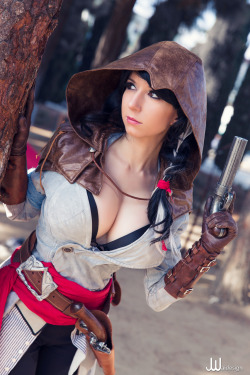 secretlaurie:  Smexy assassin… and why could my boobs not be that awesome???