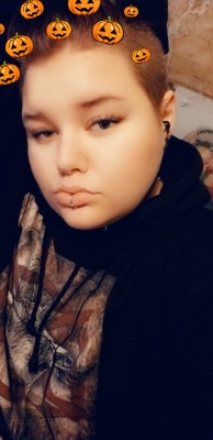 labhandair-prionsa:  Having a kinda rough day today thanks to dysphoria and being misgenered constantly but I’m still loving myself a bit♡  I’m so sorry that day was so rough. Being misgendered and having your brain conspiring against you is never