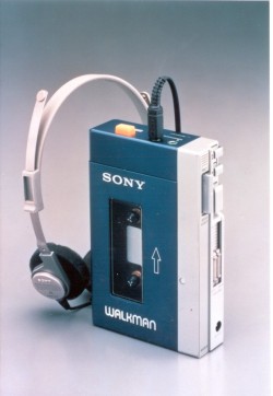 engineeringhistory:  Sony Walkman portable cassette player, introduced in 1979 