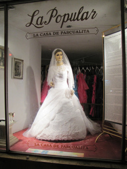 365daysofhorror:  A Mexican Bridal Shop Mannequin Looks Just Like A Preserved Human Corpse. In the middle of Chihuahua, Mexico, there is a bridal shop that is quite famous. However, it’s not famous because of the dresses. It’s the store mannequins