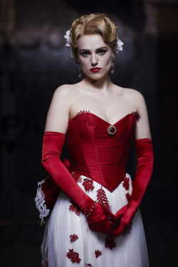 montyburns56:  Katie McGrath in Dracula
