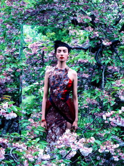 stopdropandvogue:  Fei Fei Sun in “Mixed Media&ldquo; for Vogue August 2014 photographed by Mikael Jansson