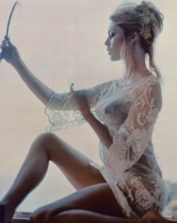 noolvidensusobjetospersonales:  Brigitte Bardot,  Playboy, April 1969  Sheer