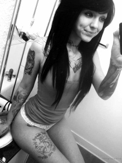 young-teen-selfies:  Her Twitter Account Exposed at http://awsum.me  Nothing hotter then a sexy girl with tatts.