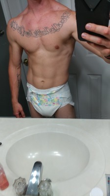 kttdiaperlover: So far I like the bambino diapers :) SO hot!