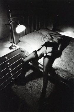 foxesinbreeches:  Nude by Jeanloup Sieff, 1982 Also